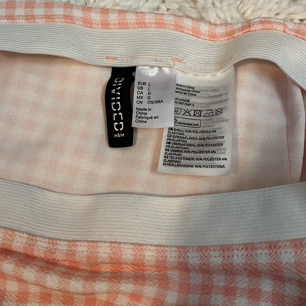 H&M Women’s Pink Gingham Mini Skirt - Picture 4 of 5
